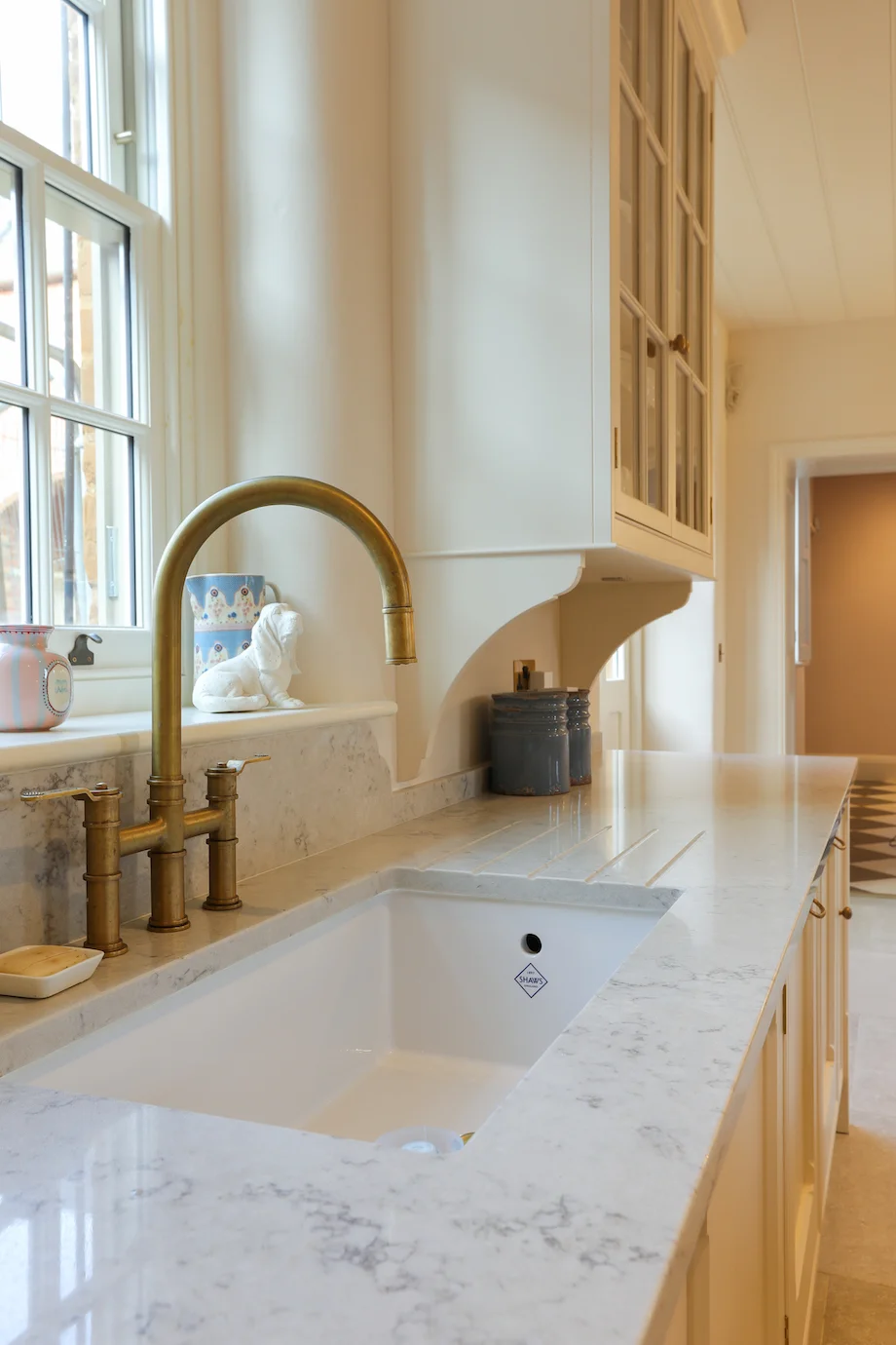 Brass bridge tap shaws undermount sink marble drainer grooves window