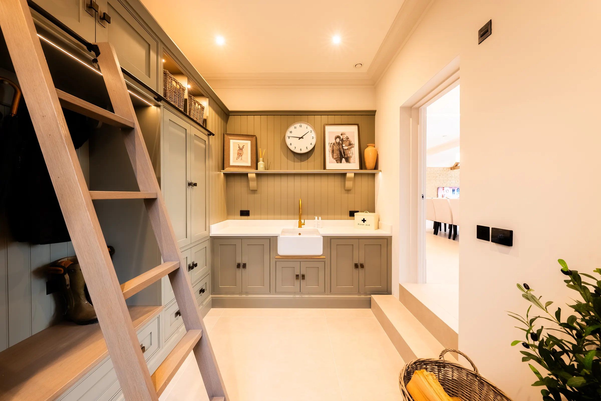 Craig, Craig cotton boot room 2, Handcrafted by Woodworks