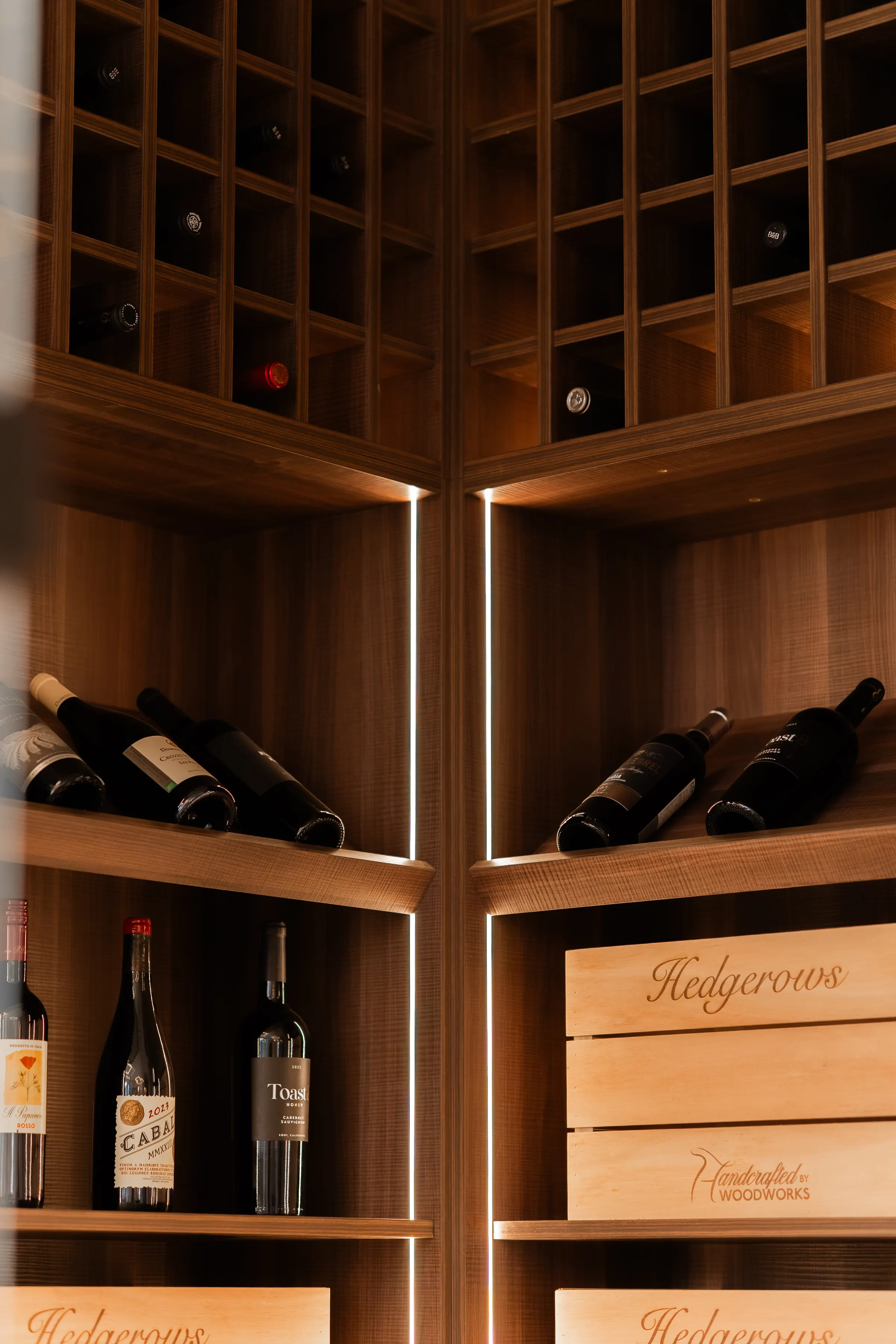 Craig, Craig cotton wine room 7, Handcrafted by Woodworks