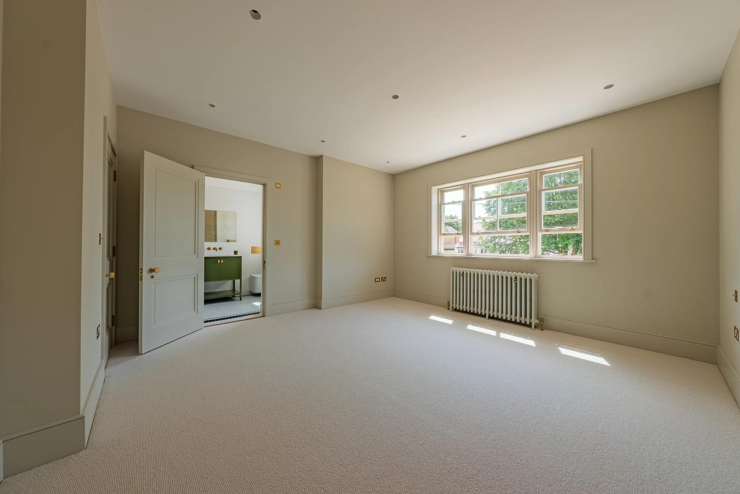 Holland House, Plot a bedroom 5, Handcrafted by Woodworks