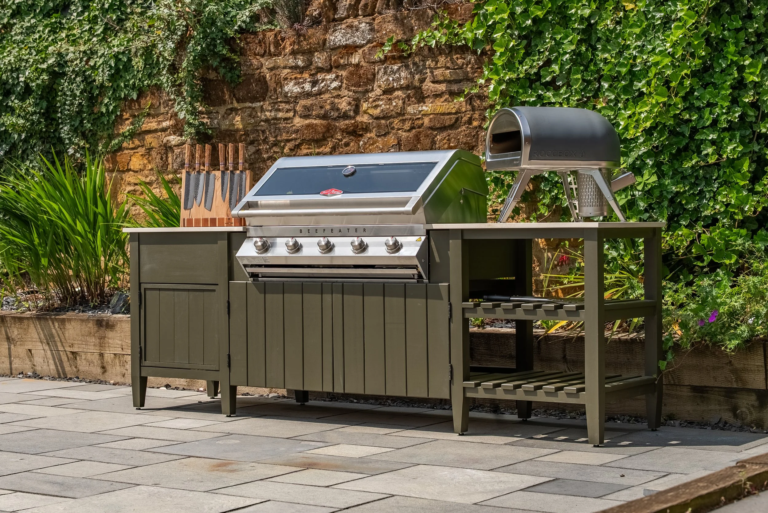 Alfresco one lifestyle 02